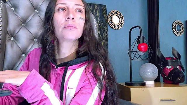 LusstCruella online show from 04/13/26, 11:59