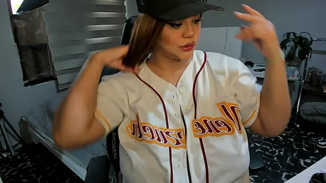 cattleya campbell online show from 09/12/25, 09:59