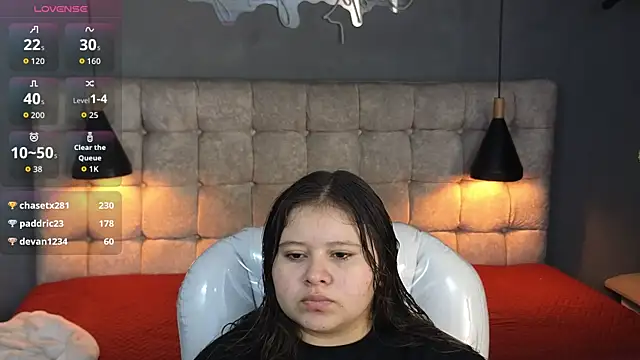 Snapshot of Laia_and_Aloby chatting on 09/29/25, 10:14 Laia and Aloby online show from 09/29/25, 10:14