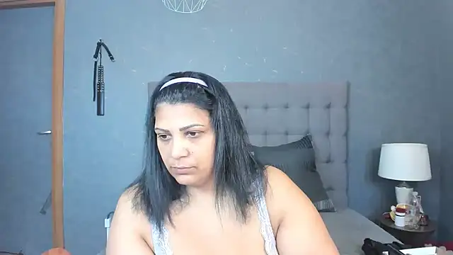 Snapshot of AmyCubes chatting on 09/14/25, 05:28 AmyCubes online show from 09/14/25, 05:28