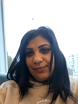 Snapshot of AmyCubes chatting on 11/06/25, 05:19 AmyCubes online show from 11/06/25, 05:19