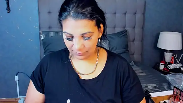 Snapshot of AmyCubes chatting on 11/07/25, 07:19 AmyCubes online show from 11/07/25, 07:19