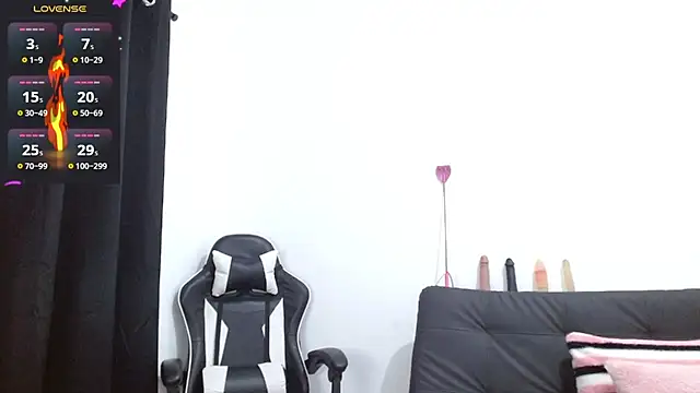 Snapshot of Kiara-Rider chatting on 03/09/25, 12:00 Kiara-Rider online show from 03/09/25, 12:00