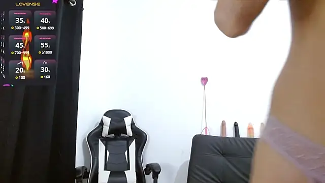 Snapshot of Kiara-Rider chatting on 03/18/25, 02:47 Kiara-Rider online show from 03/18/25, 02:47