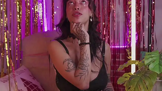 Kitty arts online show from 12/16/24, 11:39