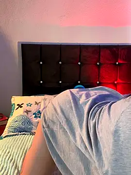 Kitty arts online show from 11/13/25, 07:46