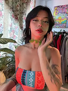 Kitty arts online show from 04/21/26, 05:50