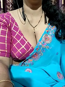 bhuvana555 online show from 02/18/25, 11:41