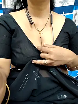 bhuvana555 online show from 02/20/25, 04:28