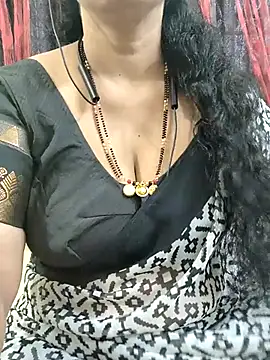 bhuvana555 online show from 11/04/25, 04:44