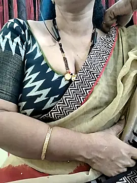 bhuvana555 online show from 11/04/25, 04:50