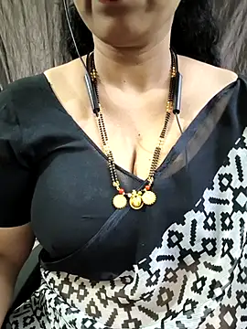 bhuvana555 online show from 04/19/26, 06:10