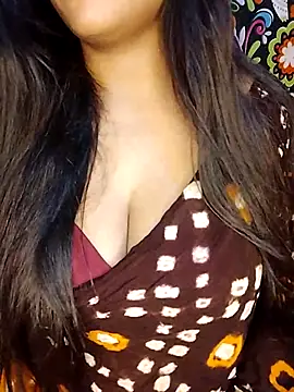 Sreya213 online show from 04/25/26, 06:16
