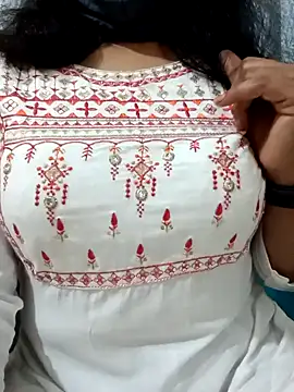 Snapshot of Rina777o chatting on 09/25/25, 04:11 Rina777o online show from 09/25/25, 04:11