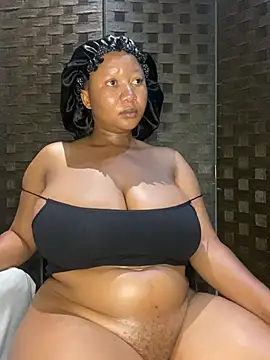 Snapshot of MayaPassion chatting on 01/31/25, 01:22 MayaPassion online show from 01/31/25, 01:22