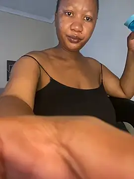 Snapshot of MayaPassion chatting on 03/11/25, 08:30 MayaPassion online show from 03/11/25, 08:30