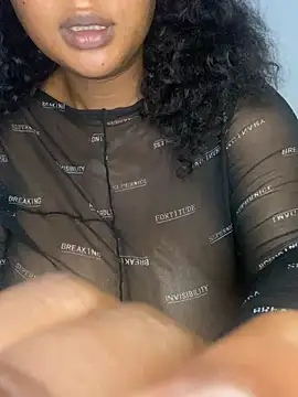 Snapshot of MayaPassion chatting on 03/18/25, 08:26 MayaPassion online show from 03/18/25, 08:26