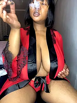 Snapshot of MayaPassion chatting on 09/13/25, 05:24 MayaPassion online show from 09/13/25, 05:24