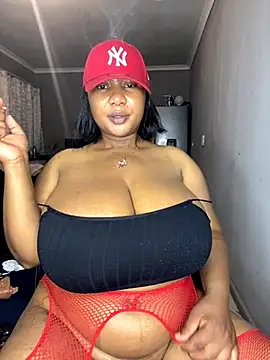 Snapshot of MayaPassion chatting on 11/04/25, 05:01 MayaPassion online show from 11/04/25, 05:01