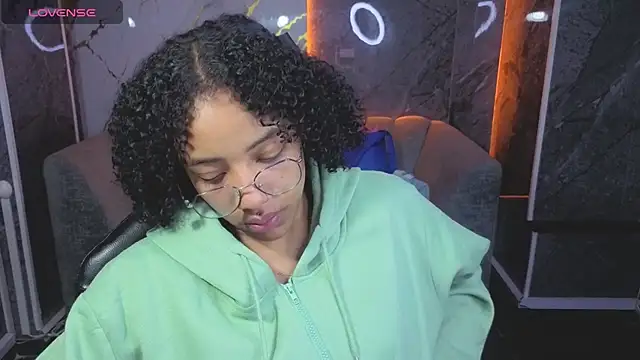 Violeth b online show from 11/23/25, 12:49