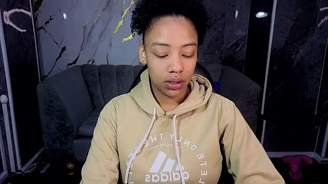 Violeth b online show from 11/29/25, 12:52