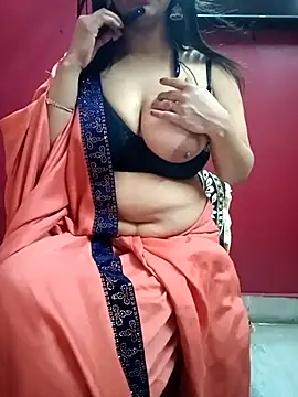 Snapshot of payal9038 chatting on 02/20/25, 04:07 payal9038 online show from 02/20/25, 04:07