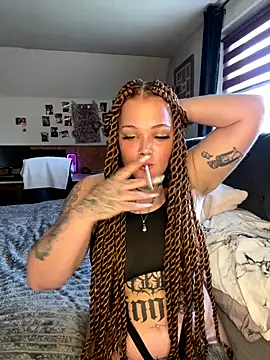 Snapshot of elina_may chatting on 09/19/25, 09:00 elina may online show from 09/19/25, 09:00