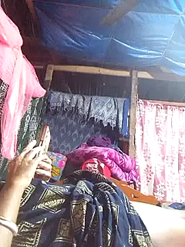 Snapshot of Satheroy chatting on 02/15/25, 10:00 Satheroy online show from 02/15/25, 10:00