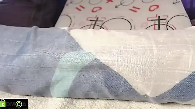 Snapshot of mikellwilliams10 chatting on 01/19/25, 02:06 mikellwilliams10 online show from 01/19/25, 02:06