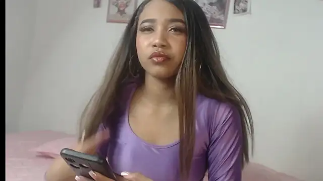 Snapshot of aghata2121 chatting on 03/15/25, 04:57 aghata2121 online show from 03/15/25, 04:57