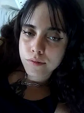 Snapshot of lucylovles chatting on 02/20/25, 10:27 lucylovles online show from 02/20/25, 10:27