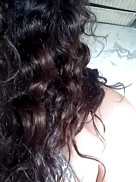 Snapshot of lucylovles chatting on 03/11/25, 11:55 lucylovles online show from 03/11/25, 11:55