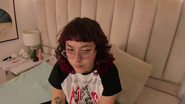 Haru Bonny online show from 11/28/25, 07:49