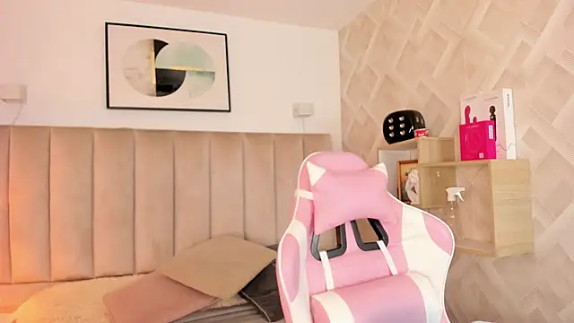 Haru Bonny online show from 04/15/26, 07:43