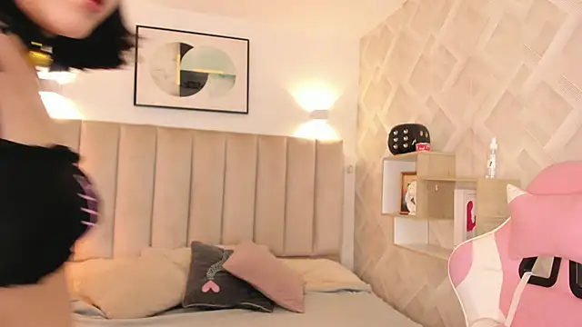 Haru Bonny online show from 04/20/26, 08:32