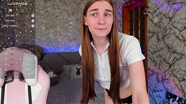 Snapshot of _flowersweeet_ chatting on 02/26/25, 08:00 flowersweeet online show from 02/26/25, 08:00