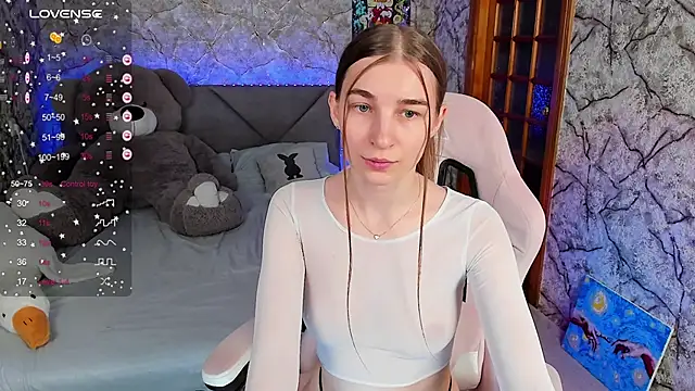 Snapshot of _flowersweeet_ chatting on 09/19/25, 11:55 flowersweeet online show from 09/19/25, 11:55