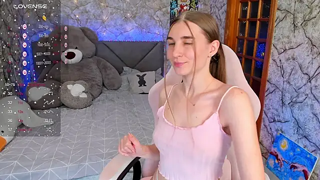 Snapshot of _flowersweeet_ chatting on 10/12/25, 06:07 flowersweeet online show from 10/12/25, 06:07