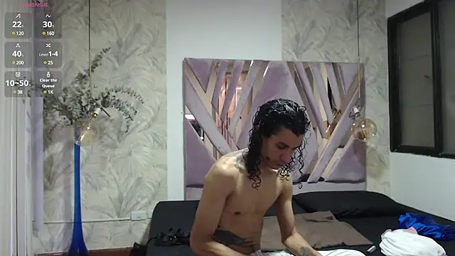 Snapshot of jackstanford chatting on 12/30/24, 01:47 jackstanford online show from 12/30/24, 01:47