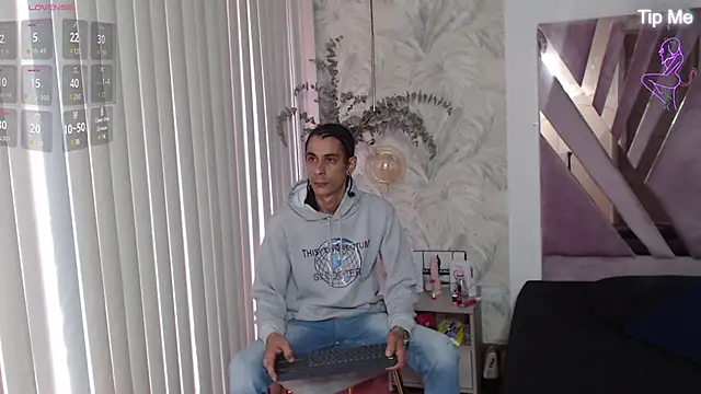 Snapshot of jackstanford chatting on 01/16/25, 06:06 jackstanford online show from 01/16/25, 06:06