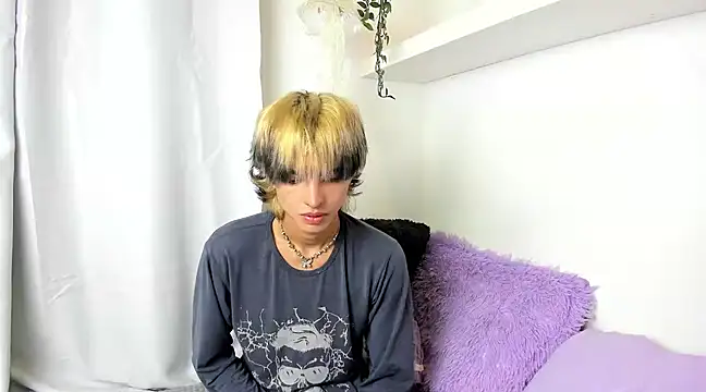 santy-kitty online show from 12/04/24, 06:44