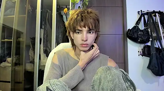 santy-kitty online show from 01/28/25, 03:04