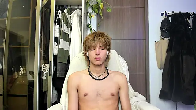 santy-kitty online show from 02/27/25, 06:50