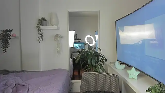 santy-kitty online show from 12/05/25, 02:31