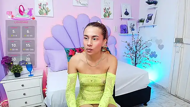 HannaPretthy online show from 09/19/25, 11:55