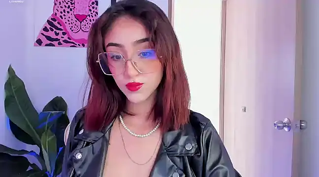 Snapshot of MelodieRoy chatting on 02/05/25, 05:09 MelodieRoy online show from 02/05/25, 05:09