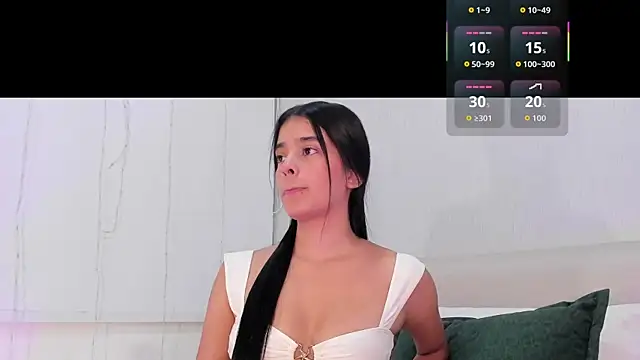 Snapshot of Isaa_Queen chatting on 10/17/25, 07:38 Isaa Queen online show from 10/17/25, 07:38