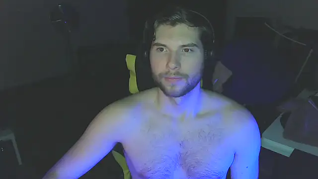 Snapshot of Ironman220 chatting on 03/10/25, 06:56 Ironman220 online show from 03/10/25, 06:56