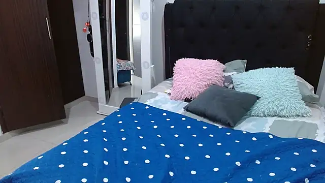 Snapshot of amazonafit_ chatting on 01/15/25, 06:40 amazonafit online show from 01/15/25, 06:40