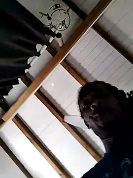 Snapshot of gwadaa9 chatting on 02/13/26, 02:02 gwadaa9 online show from 02/13/26, 02:02